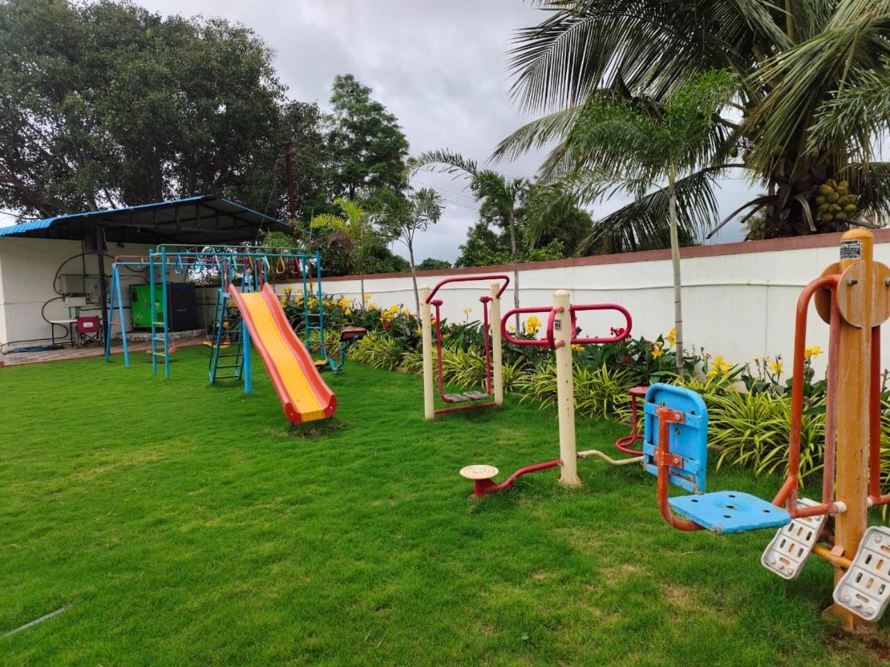 Fulgulab Lawns And Home Stay Junnar Buitenkant foto